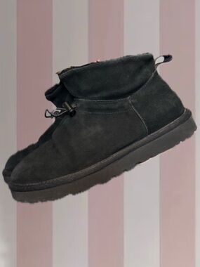 UGG “Mini Toggler” Mini Black Boots